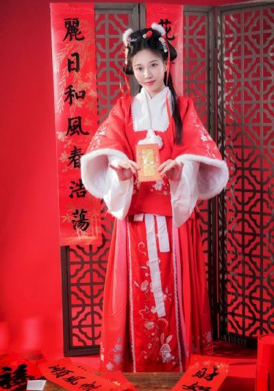 她死了【影视解说】
