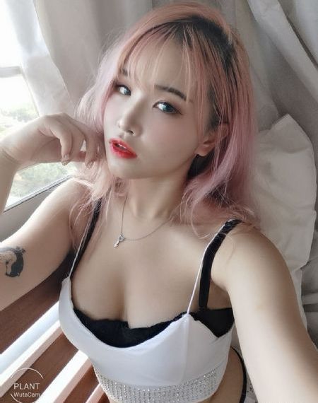 滑板女孩