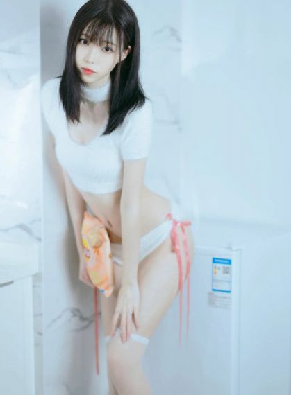 傅总，夫人她是真千金