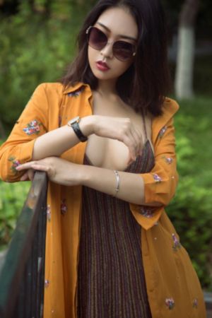那是谁家的月亮回乡路远