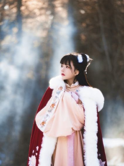 小资女孩向前冲