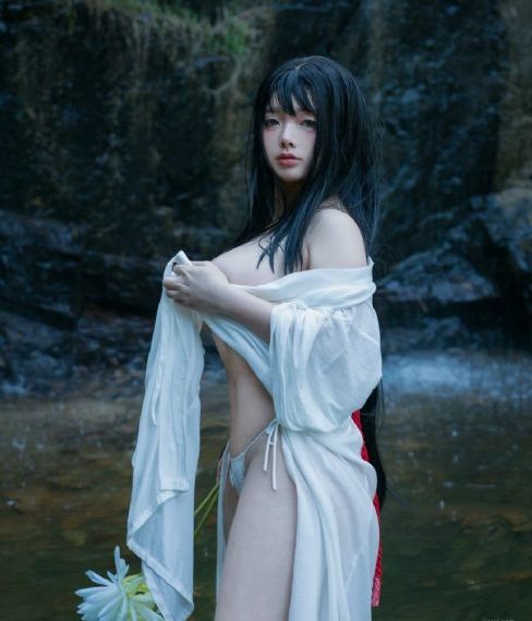 纯白
