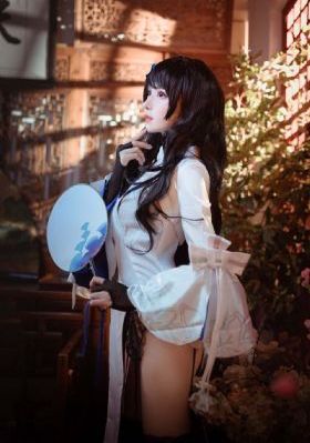 摸鱼达人操作惊呆白富美