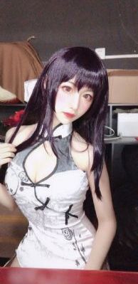 蛇女浮香(青鳞烟雨戏平生)